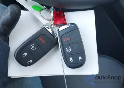 2025 Jeep Compass Limited 4X4 z USA, uszkodzony, nr VIN 3C4NJDCN8ST549226